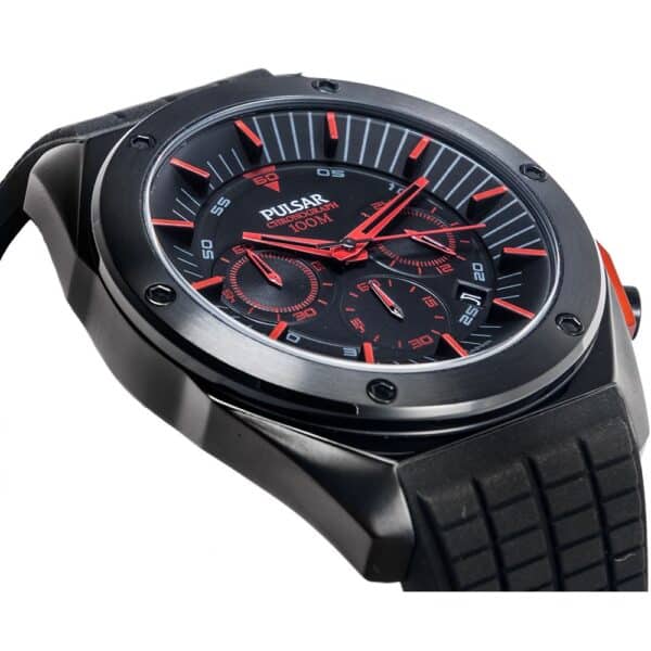 Montre Pulsar avec cadran noir et rouge.