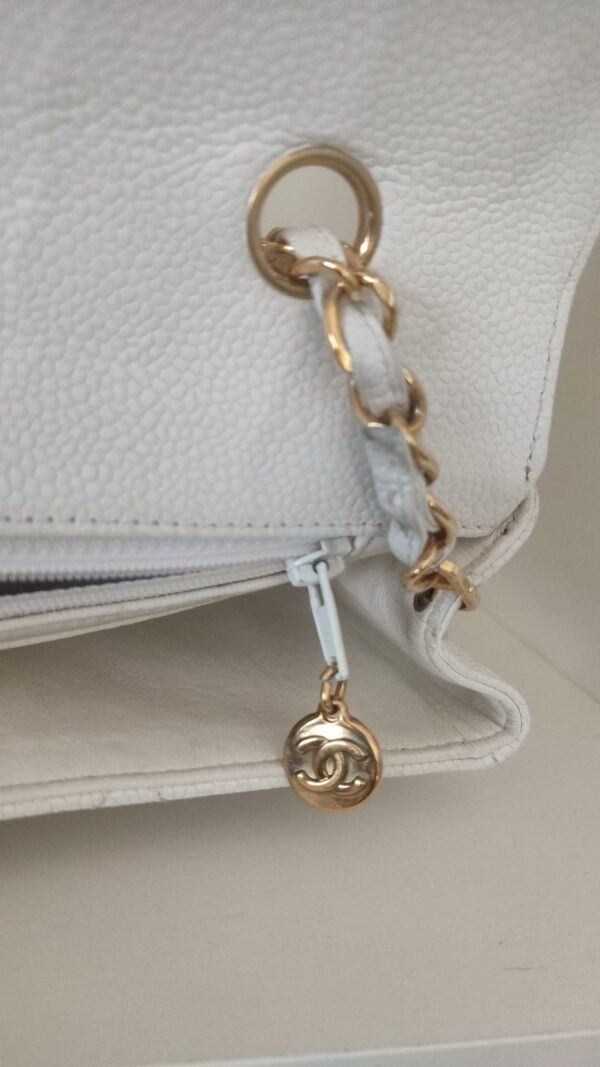 Chanel White Medium Classic DIANA Shoulder Bag Gold Plated Purse – Image 5