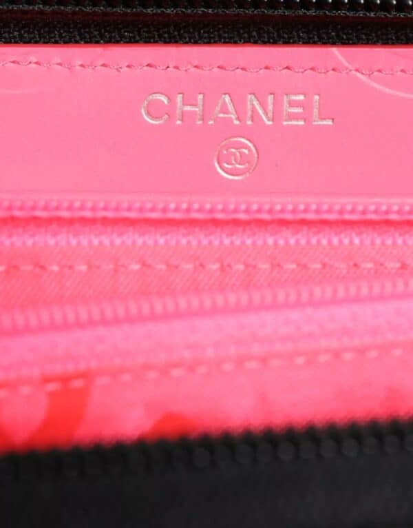 Chanel Black Quilted Leather Logo CC Continental Zip Wallet – Image 8
