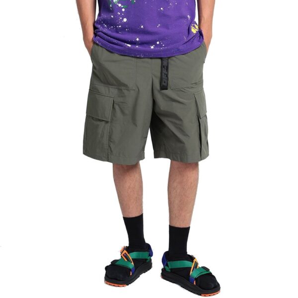 8287115.jpeg
