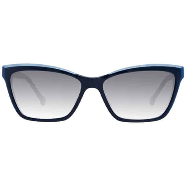 Lunettes de soleil stylées avec verres dégradés.